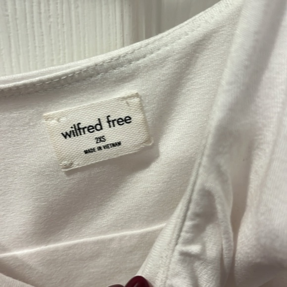 Aritzia Wilfred Free Tank - Picture 2 of 3